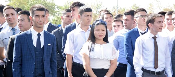 Студенты филиала НИЯУ МИФИ на торжественной церемонии открытия вуза в Ташкенте - Sputnik Узбекистан
