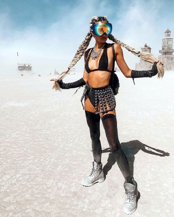 Самые горячие образы знаменитого фестиваля Burning Man - фото - Sputnik Узбекистан