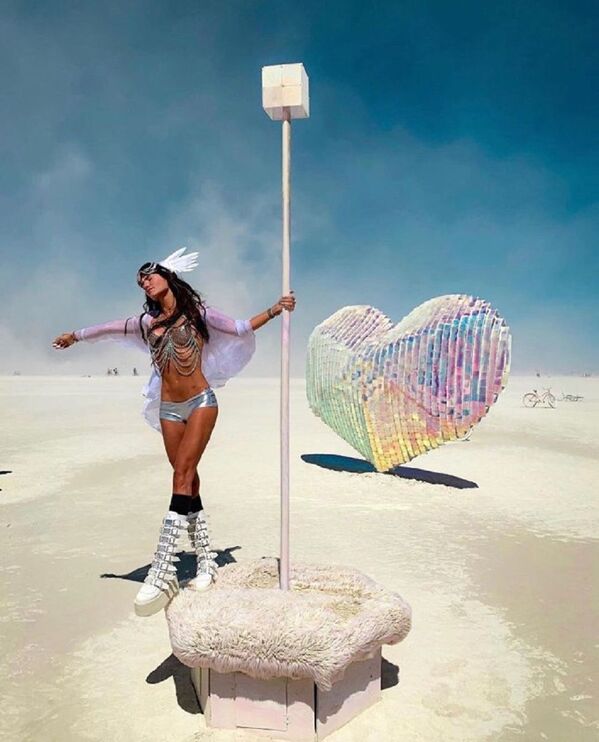Самые горячие образы знаменитого фестиваля Burning Man - фото - Sputnik Узбекистан
