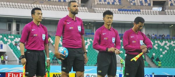 Match Palestina – Uzbekistan rassudit brigada sudey iz Kitaya - Sputnik O‘zbekiston