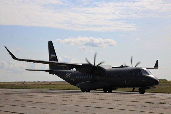 Военные Узбекистана прибыли в Россию для участия в учениях Центр-2019 Военные Узбекистана прибыли в Россию для участия в учениях Центр-2019 - Sputnik Узбекистан