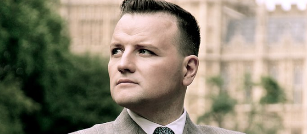 Продюсер и ведущий Алексей Остудин Продюсер и ведущий Алексей Остудин - Sputnik Узбекистан