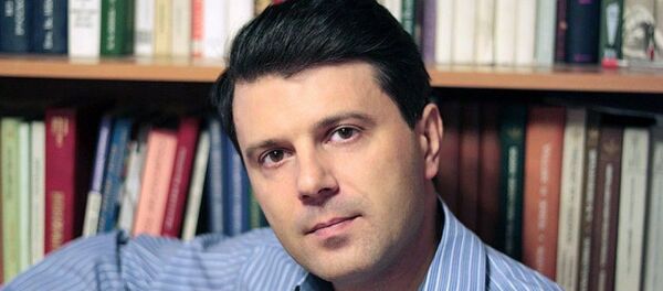 Доцент кафедры социальной философии и политологии Новосибирского государственного университета Дмитрий Березняков - Sputnik Узбекистан