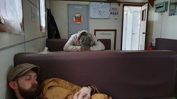 Дружба и Надежда жителей острова Шикотан - Sputnik Узбекистан