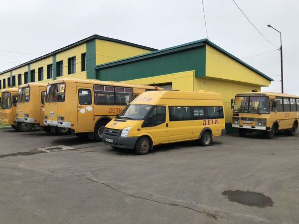 Для нас здесь санаторий: семья из Башкирии учит детей на Курилах строить роботов - Sputnik Узбекистан