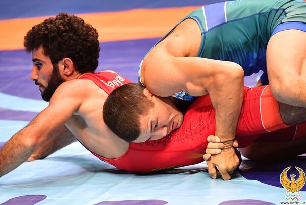 Еще двое борцов из Узбекистана завоевали путевки на Олимпиаду - Sputnik Узбекистан