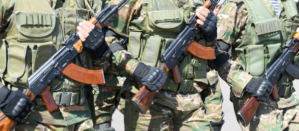 Узбекско-таджикские учения на полигоне Гурумсарой Узбекско-таджикские учения на полигоне Гурумсарой - Sputnik Узбекистан