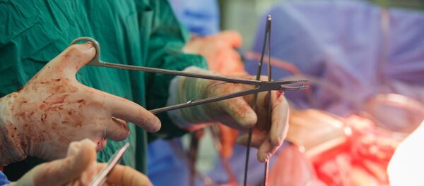 Хирург Хирург - Sputnik Ўзбекистон