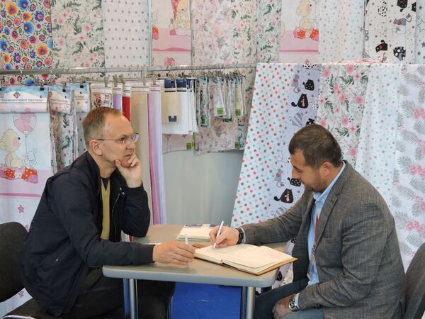 Узбекская As Asia Textile подписала в Москве контракт более чем на $5 млн Узбекская As Asia Textile подписала в Москве контракт более чем на $5 млн - Sputnik Узбекистан