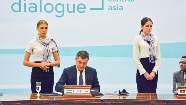 Министры энергетики государств - членов ЦАРЭС 20 сентября 2019 года подписали в Ташкенте совместную Декларацию - Sputnik Узбекистан