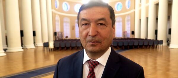 Ўзбекистоннинг Петербургдаги Бош консули вазифасини вақтинча бажарувчиси Зафар Абдураҳмонов Ўзбекистоннинг Петербургдаги Бош консули вазифасини вақтинча бажарувчиси Зафар Абдураҳмонов - Sputnik Ўзбекистон