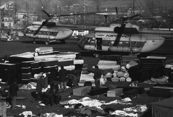 Жертвы землетрясения в Армении - Sputnik Узбекистан