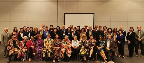 Всемирно известный коллекционер захотел создать каталог узбекского текстиля - Sputnik Узбекистан