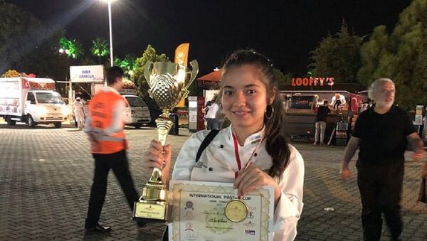 Повар из Узбекистана выиграла международный чемпионат в Турции - Sputnik Узбекистан