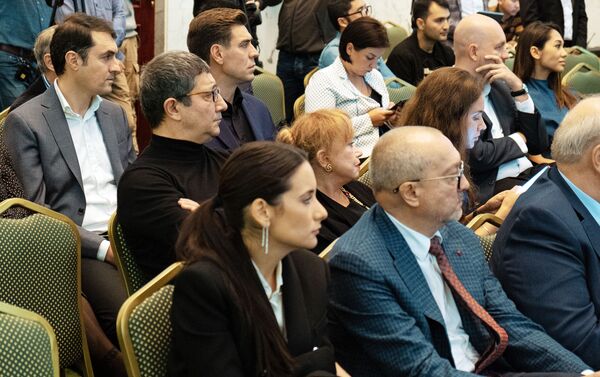 Подписание меморандумов о сотрудничестве в посольстве Узбекистана в Москве в ходе торжественного открытия Дней узбекского кино   - Sputnik Узбекистан