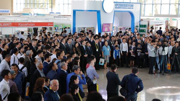 Первая Международная книжная выставка-ярмарка - Sputnik Узбекистан