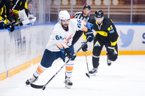 Хоккеист Жавохир Расулов: болельщиков Хумо скоро услышит весь Ташкент - Sputnik Узбекистан