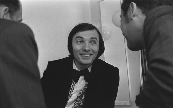 Умер знаменитый певец Карел Готт Умер знаменитый певец Карел Готт - Sputnik Узбекистан