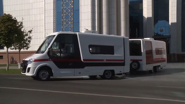 Россия подарила Узбекистану поликлинику на колёсах - Sputnik Узбекистан