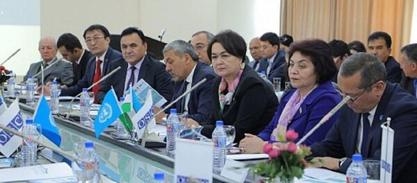 На международной конференции обсудили новые правила на выборах - Sputnik Узбекистан