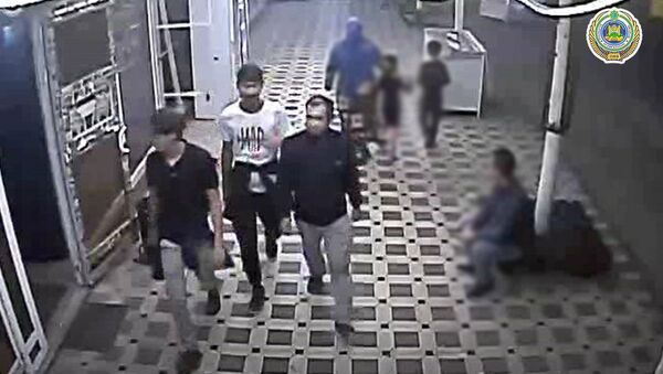 В Ташкенте разыскивают грабителей - фото - Sputnik Узбекистан