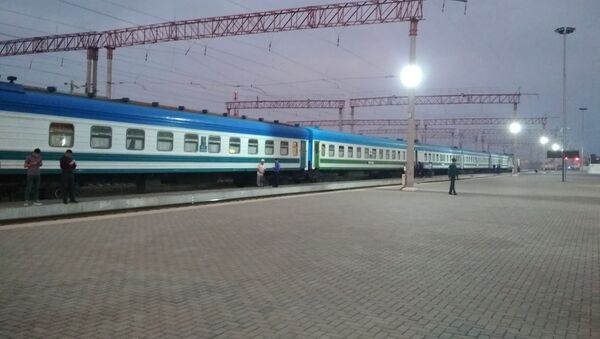 Железнодорожный вокзал в городе Термез - Sputnik Узбекистан