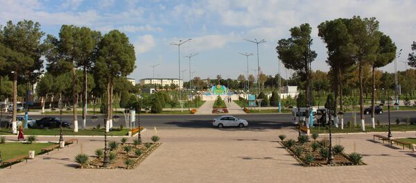 Центральная площадь Термеза Алпомиш. Центральная площадь Термеза Алпомиш. - Sputnik Ўзбекистон