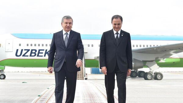 Шавкат Мирзиёев прибыл в Ашхабад - Sputnik Узбекистан