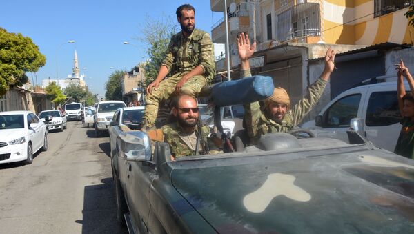 Военные в машине на границе Турции и Сирии - Sputnik Узбекистан