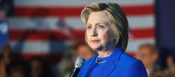 Предвыборное ралли кандидата в президенты США Хиллари Клинтон в штате Кентукки - Sputnik Узбекистан