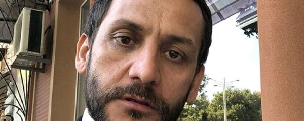 Фонтан из денег лишил Жахонгира Атаджанова лицензии Фонтан из денег лишил Жахонгира Атаджанова лицензии - Sputnik Ўзбекистон