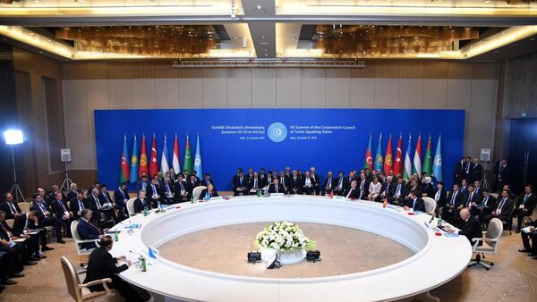 Мирзиёев предложил провести форум предпринимателей в Узбекистане - Sputnik Узбекистан
