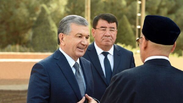 Шавкат Мирзиёев посетил мавзолей Хакима Термизи - Sputnik Узбекистан
