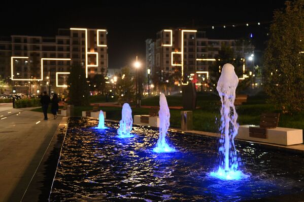 Изобилие различных фонтанов на территории Ташкент-Сити - Sputnik Узбекистан
