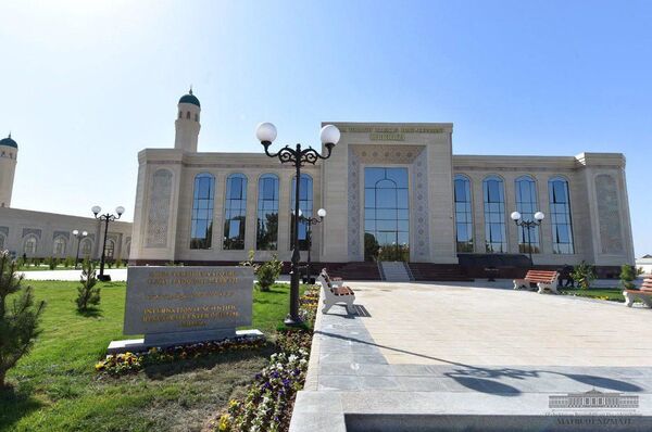 В Сурхандарье открылся научно-исследовательский центр Имама Термизи - Sputnik Узбекистан