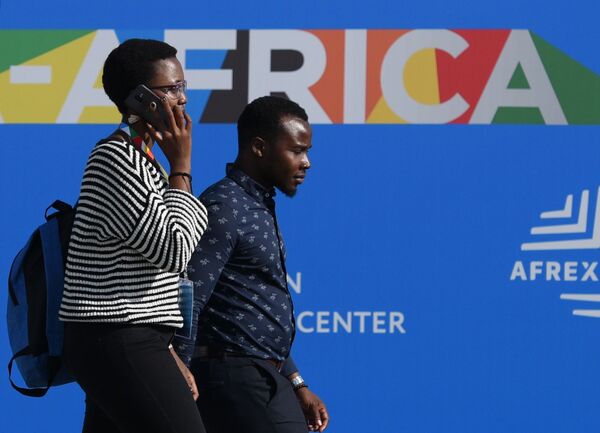 Зачем Путин собрал всю Африку в Сочи Зачем Путин собрал всю Африку в Сочи - Sputnik Узбекистан