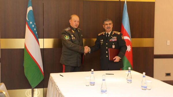 Министры обороны Узбекистана и Азербайджана подписали соглашение о сотрудничестве - Sputnik Узбекистан