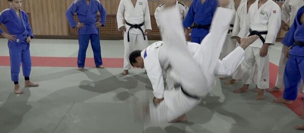 Ришод Собиров: спорт требует жертв, я даже свадьбу брата пропустил - Sputnik Узбекистан