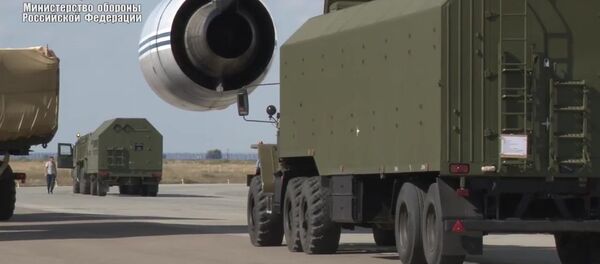 Доставка компонентов ЗРС С-400 в Турцию Доставка компонентов ЗРС С-400 в Турцию - Sputnik Ўзбекистон