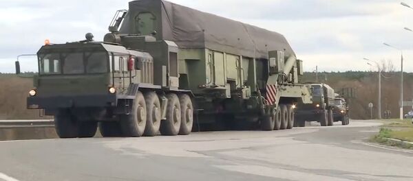 Уникальные кадры загрузки Ярсов в пусковую установку Уникальные кадры загрузки Ярсов в пусковую установку - Sputnik Ўзбекистон