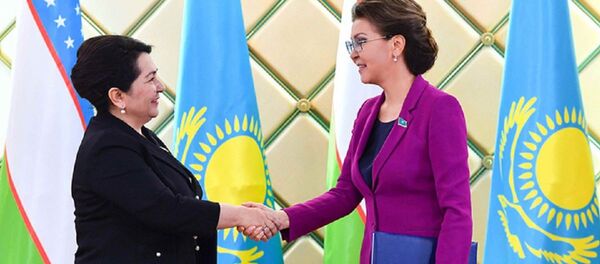 Tanzila Narbayeva vstretilas s predsedatelem Senata Parlamenta Respubliki Kazaxstan Darigoy Nazarbayevoy. - Sputnik O‘zbekiston