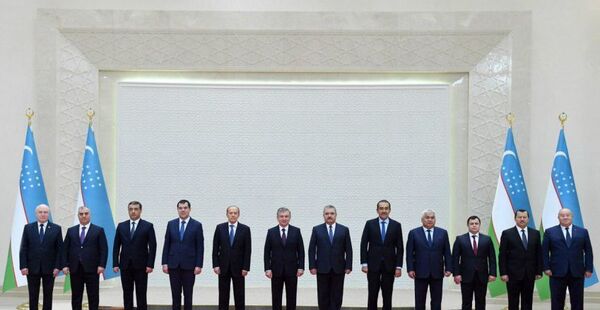 Президент Республики Узбекистан принял руководителей спецслужб стран СНГ Президент Республики Узбекистан принял руководителей спецслужб стран СНГ - Sputnik Ўзбекистон