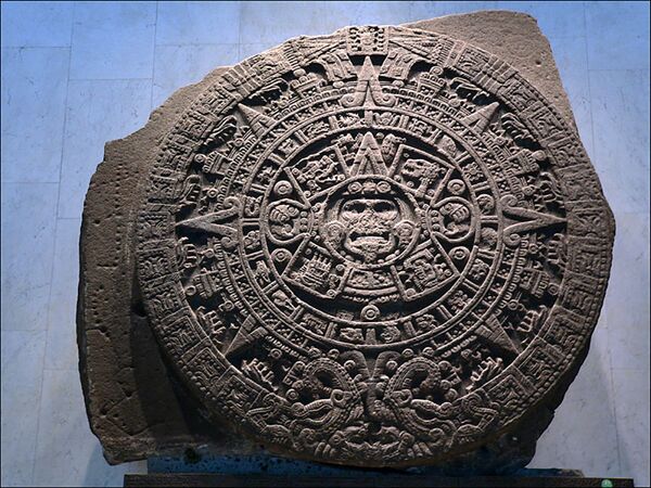 Календарная плита древних ацтеков. Камень - Sputnik Узбекистан