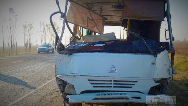 Авария с участием автобусов в Ташкенте: погиб один человек - Sputnik Узбекистан