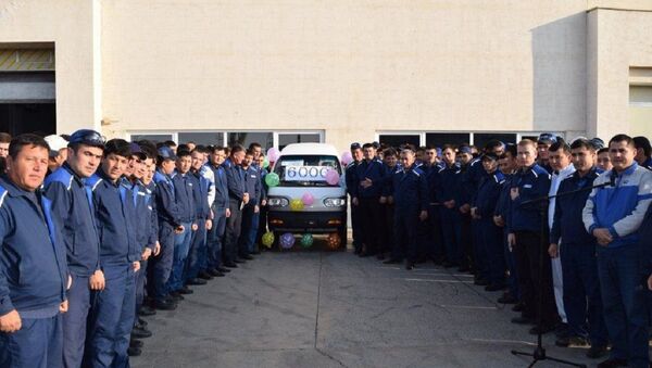 UzAuto Motors v Xorazme vpervie vipustil 6000 avtomobiley v mesas - Sputnik O‘zbekiston