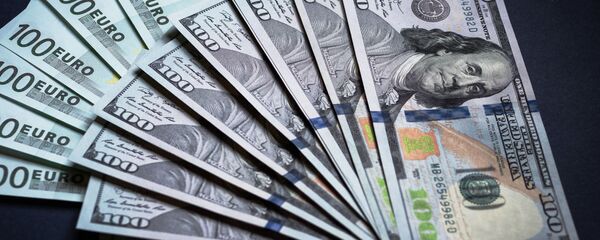 Денежные купюры: евро и доллары - Sputnik Ўзбекистон