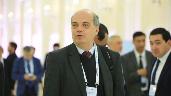 Специалист международного дискуссионного клуба Валдай Александр Ломанов - Sputnik Узбекистан