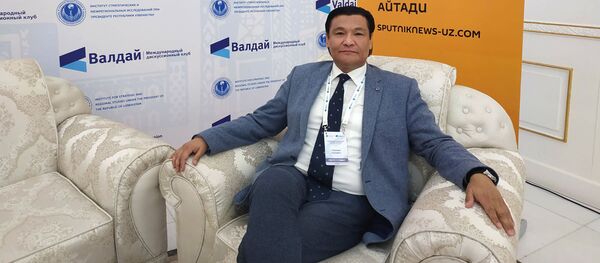 Sovetnik premyer-ministra Kirgizstana Kubatbek Raximov - Sputnik O‘zbekiston