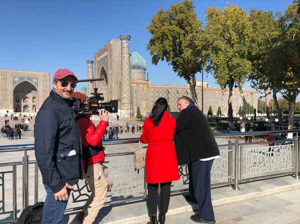 Жерар Депардье в Узбекистане — чем покорила актера жемчужина Востока - Sputnik Узбекистан