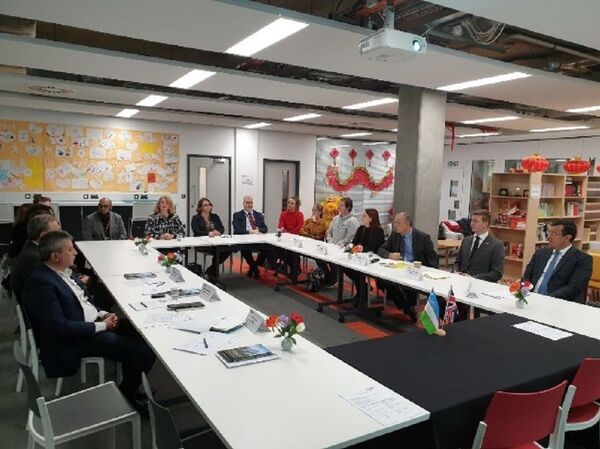 Международный фармацевтический университет откроется в Узбекистане - Sputnik Узбекистан